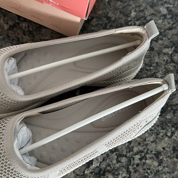 Easy Spirit Glitz2 lightweight walking flat NIB 8 - Picture 3 of 12
